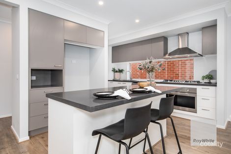 Property photo of 28 Knebworth Drive Strathtulloh VIC 3338