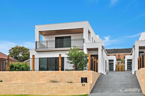 Property photo of 1/43 Balmoral Street Balgownie NSW 2519