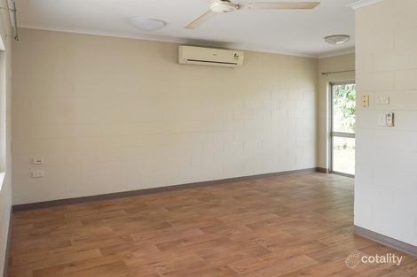 Property photo of 2/10 Deshon Street Whitfield QLD 4870