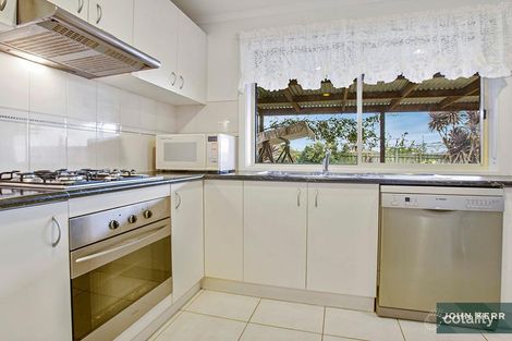 Property photo of 27 Vincent Boulevard Trafalgar VIC 3824