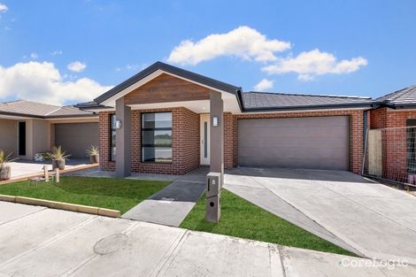 Property photo of 8 Criterion Way Cranbourne East VIC 3977