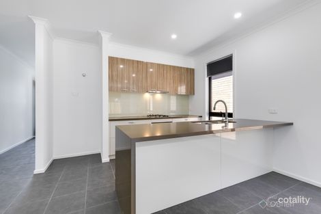 Property photo of 8 Criterion Way Cranbourne East VIC 3977