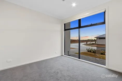 Property photo of 21 Plato Court Angle Vale SA 5117