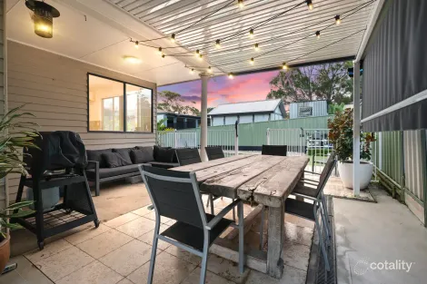 Property photo of 2 Clarence Road Waratah West NSW 2298