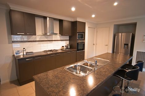 Property photo of 19 Sugargum Crescent Kialla VIC 3631