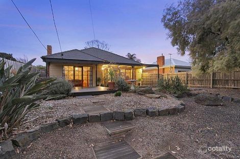 18 Glenbrook Ave, Bonbeach, VIC 3196