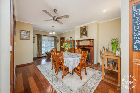 Property photo of 11 Battunga Road Meadows SA 5201