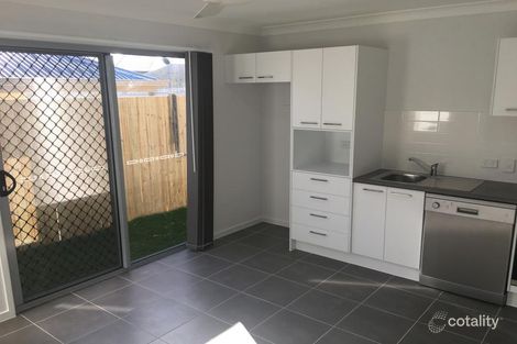 2/16 Awoonga Cres, Morayfield, QLD 4506