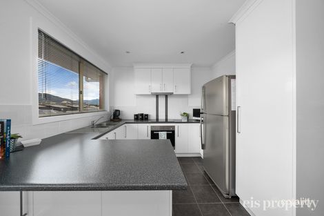 Property photo of 12/26 Henty Close Old Beach TAS 7017