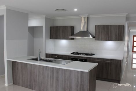 Property photo of 7 Clearfield Street Colebee NSW 2761