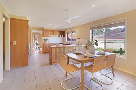 Property photo of 6 Somerset Crescent Mansfield VIC 3722