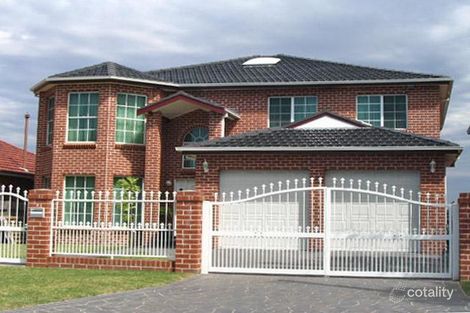 6 Olive St, Kingsgrove, NSW 2208