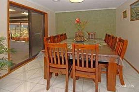 Property photo of 8 Unicorn Way Kings Park VIC 3021