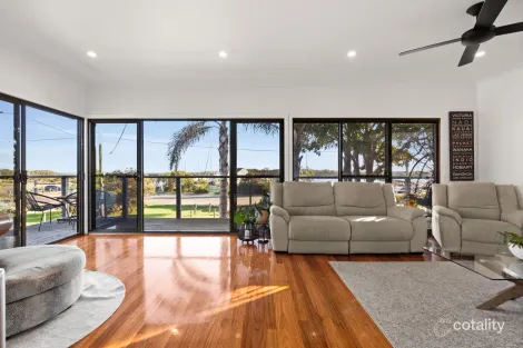 Property photo of 14 Rutherford Parade Warneet VIC 3980