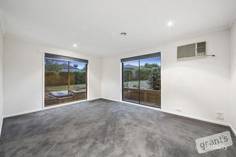 Property photo of 12 Ami Court Berwick VIC 3806