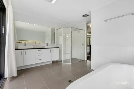 Property photo of 14-16 Anna Bertha Court Mundoolun QLD 4285