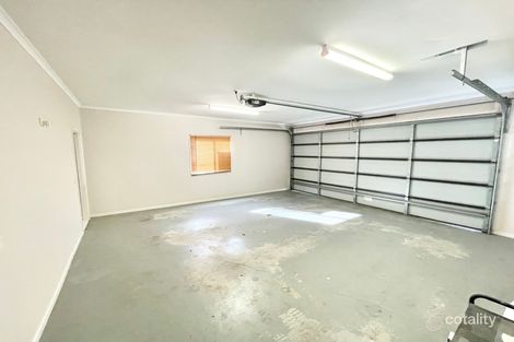 Property photo of 52 Barringo Way Caroline Springs VIC 3023