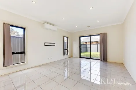 Property photo of 3 Flannery Street Craigieburn VIC 3064