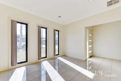 Property photo of 3 Flannery Street Craigieburn VIC 3064