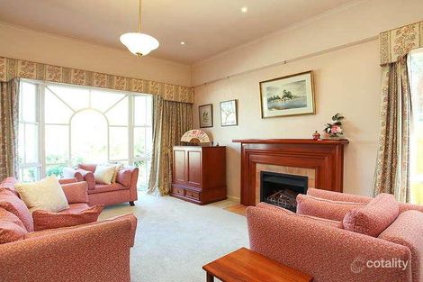 Property photo of 13 Valley Parade Glen Iris VIC 3146