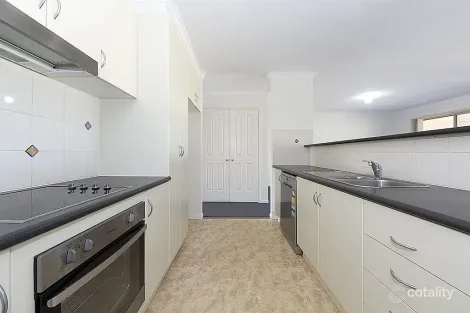 Property photo of 33/34 Leahy Close Narrabundah ACT 2604