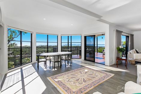 35 Mooroondu Rd, Thorneside, QLD 4158