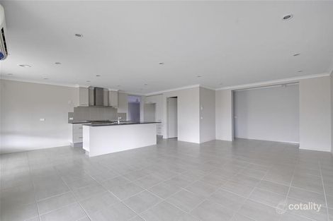 Property photo of 11 Kangaroo Grass Rise Traralgon East VIC 3844