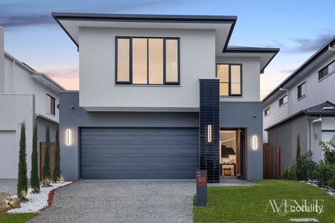 90 TUSCAN CCT, GREENBANK, QLD 4124