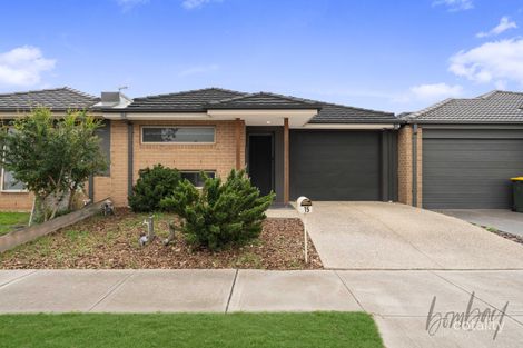 15 Degraves St, Mickleham, VIC 3064