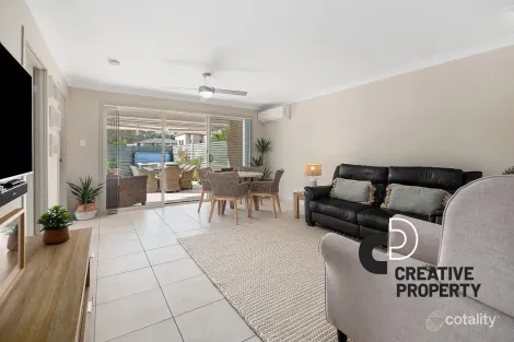 Property photo of 2/121 Norfolk Street Fern Bay NSW 2295