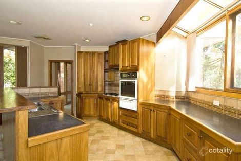 Property photo of 48 Moola Place Eltham VIC 3095