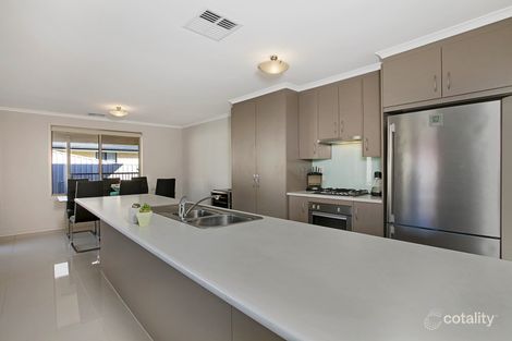 Property photo of 11 Byron Bay Boulevard Seaford Rise SA 5169