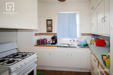 Property photo of 60 Carr Crescent Mooroopna VIC 3629