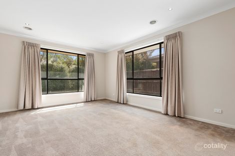 Property photo of 31 Thernholme Crescent Doreen VIC 3754