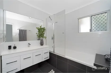 Property photo of 31 Daniels Street Vincent QLD 4814