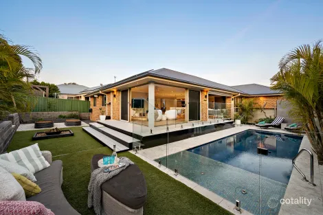 Property photo of 16 Amber Avenue Fletcher NSW 2287