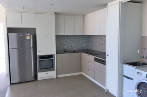 Property photo of 3A/9 Waterside Place Docklands VIC 3008