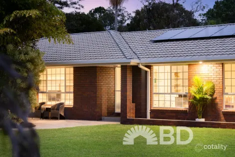 Property photo of 27 Carissalee Court Burpengary East QLD 4505