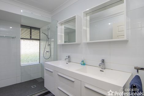 4 Itea Ct, High Wycombe, WA 6057