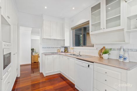 Property photo of 6 Chaumont Drive Avondale Heights VIC 3034