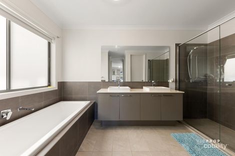 Property photo of 22 Halycon Street Point Cook VIC 3030