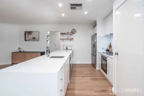 Property photo of 6 Bentham Turn Banksia Grove WA 6031