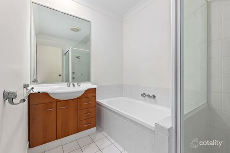 Property photo of 27/24 Amsonia Court Arundel QLD 4214