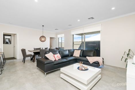 Property photo of 4 Opal Way Treeby WA 6164