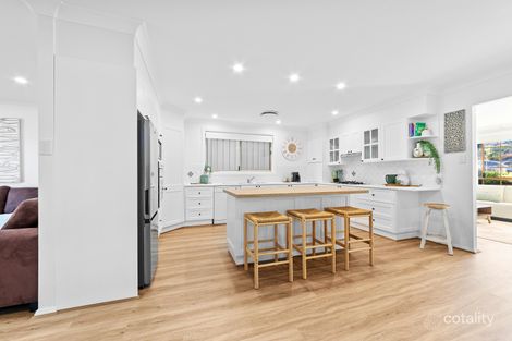 Property photo of 33 Robinia Parade Springfield NSW 2250