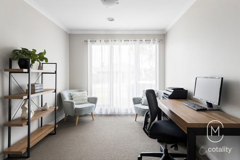 Property photo of 11 Trenino Drive Doreen VIC 3754