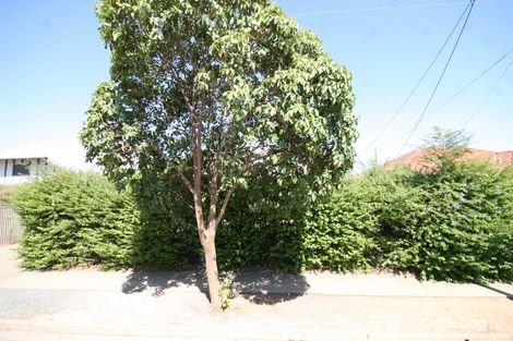 10 Celtic Ave, Clovelly Park, SA 5042