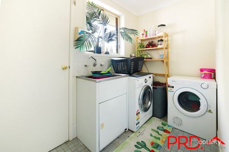 Property photo of 5 Banjos Circuit Hillvue NSW 2340
