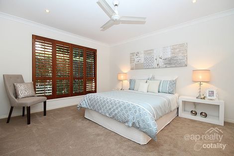 Property photo of 23 Mapleton Crescent Forest Lake QLD 4078