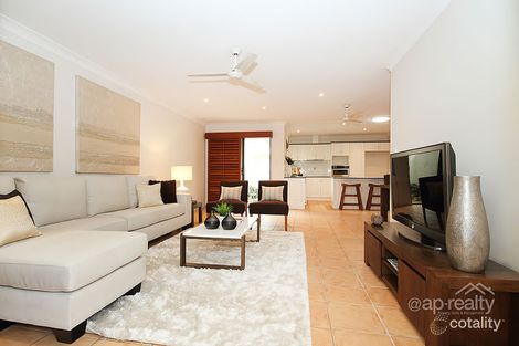 Property photo of 23 Mapleton Crescent Forest Lake QLD 4078